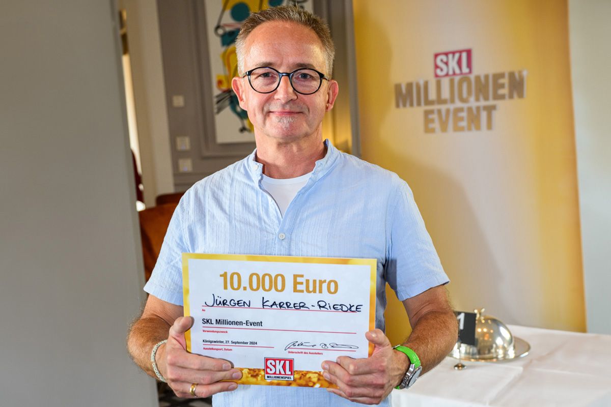 Glöckle-Mitspieler Jürgen Karrer-Riedke freute sich beim SKL-Millionen-Event über 10.000 € für die Reisekasse.