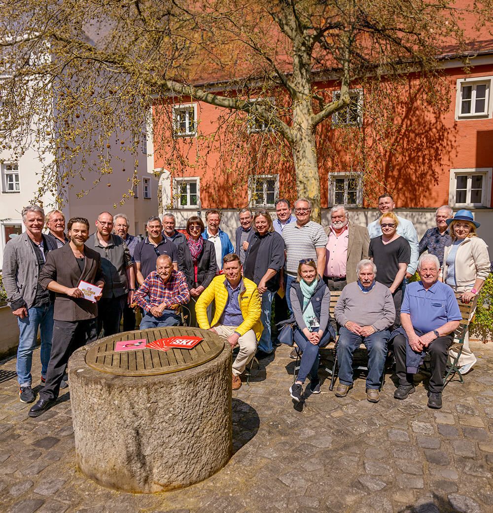 Teilnehmer des SKL Millionen-Events im April 2026 in Regensburg
