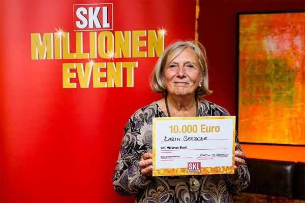Glöckle-Mitspielerin freut sich über 10.000 € beim SKL-Millionen-Event