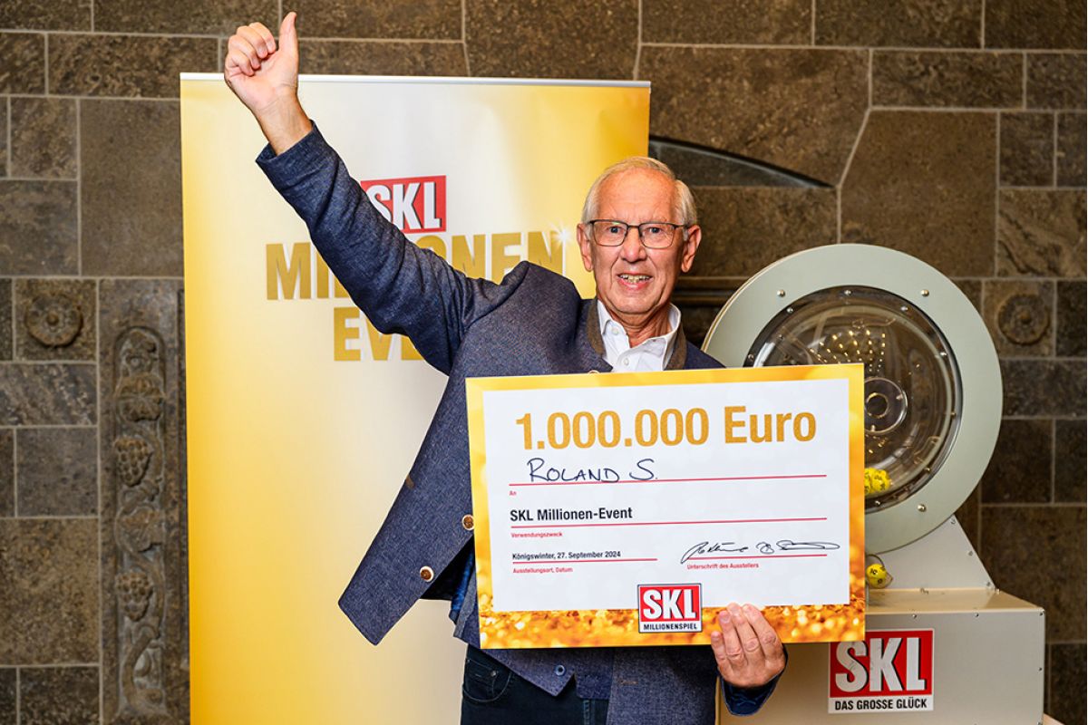 Neu-Millionär Roland S. freut sich über 1 Million € für sich und seine Spielgemeinschaft.