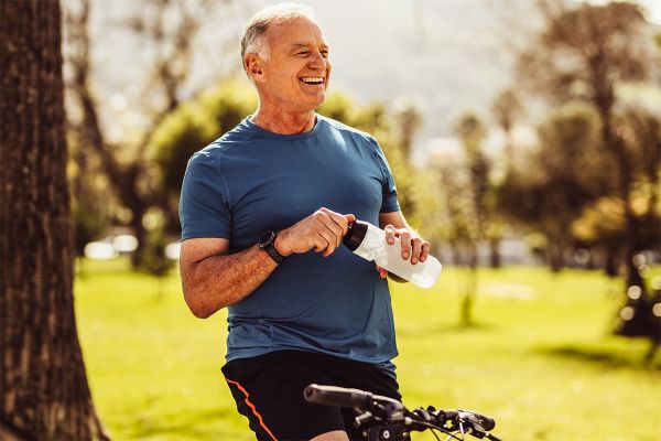Mainzer Senior freut sich über den großen Gewinn bei Glöckle.