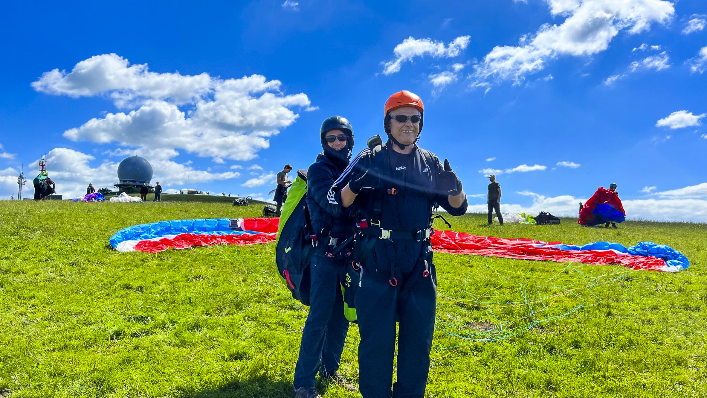 Gloeckle Glücksmomente Gewinner beim Gleitschirmflug