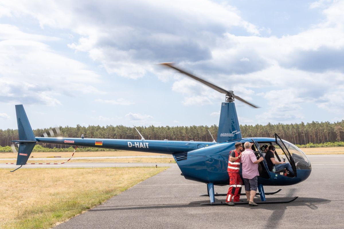 Gloeckle Glücksmomente Gewinner beim Hubschrauberflug