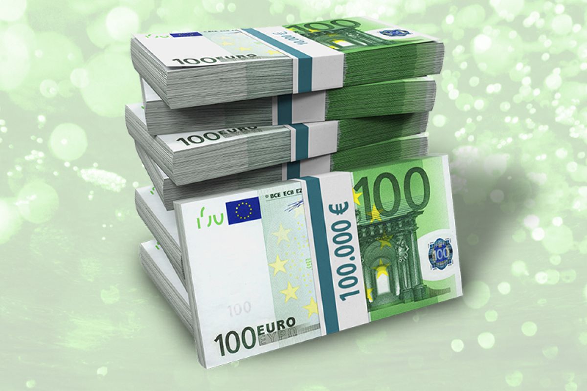 Hunderte von Euro-Banknoten